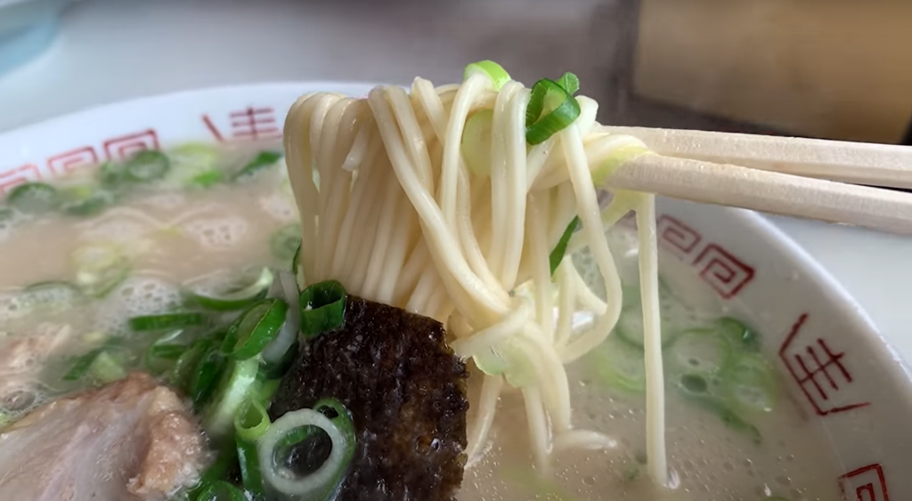 ひろせ食堂のラーメンの麺