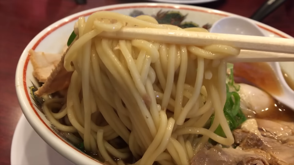 「本家第一旭たかばし本店」さんのチャーシュー麺の麺