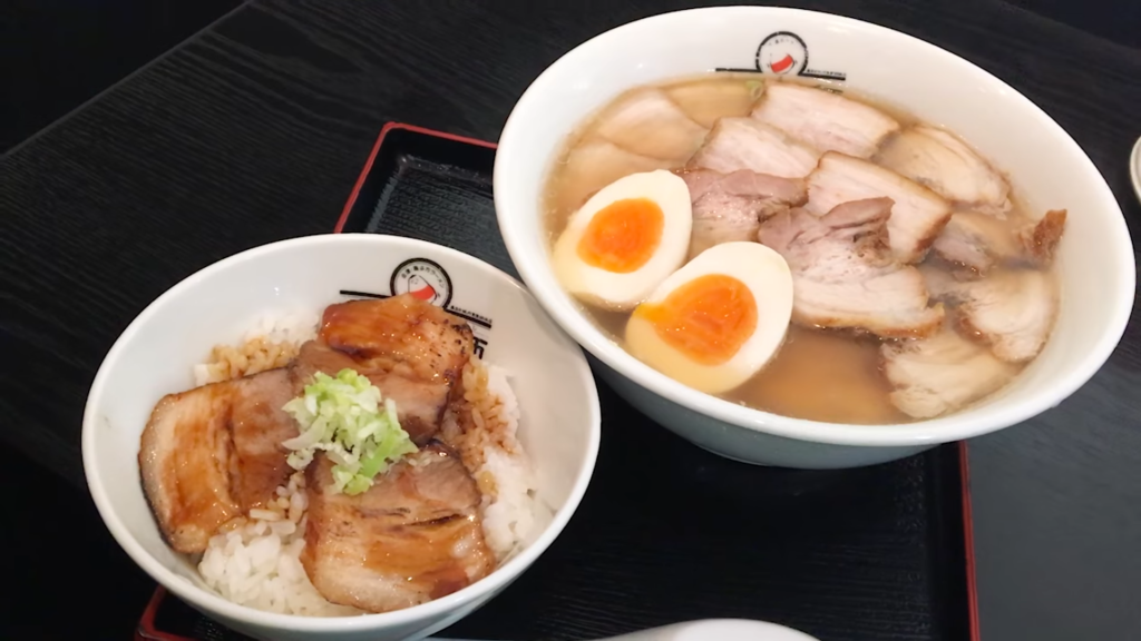 喜多方ラーメン坂内 小法師チャーシューラーメンと炙りチャーシューご飯