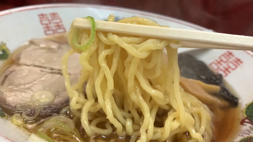 「おおむら」さんのラーメンの麺