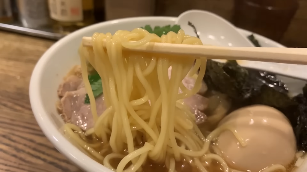 「新橋 纏」さんの特製平子煮干そばの麺